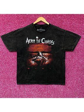 Alice In Chains "Dirt" Album Cover Graphic T-Shirt Large